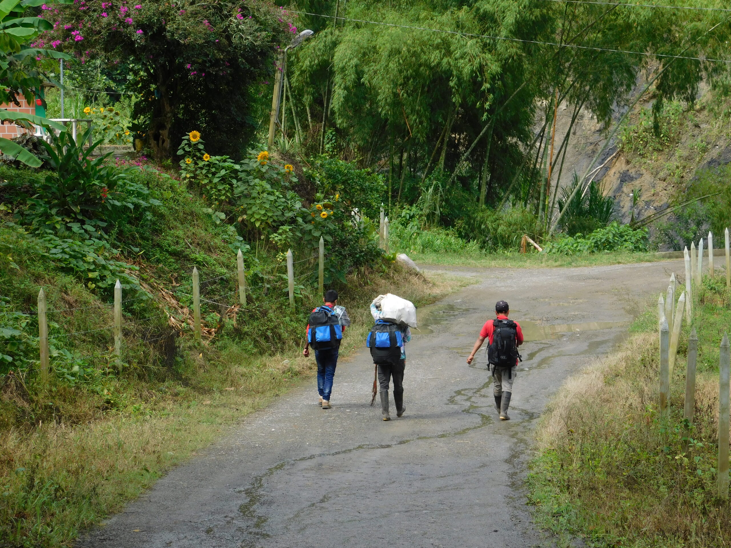 Habitantes vereda río claro.